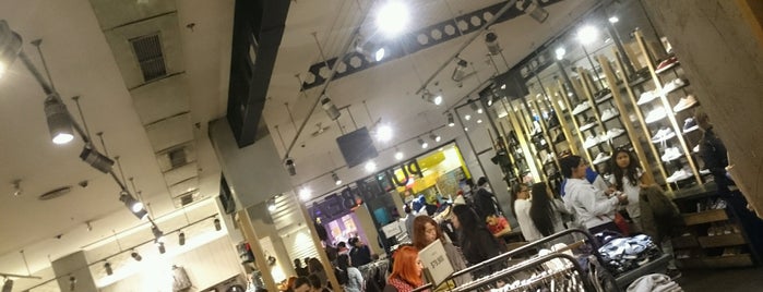 Pull & Bear is one of colômbia.