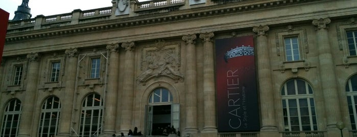 Grand Palais is one of paris shop.