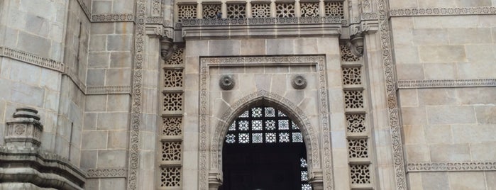 Gateway of India is one of Lugares favoritos de Nadia.