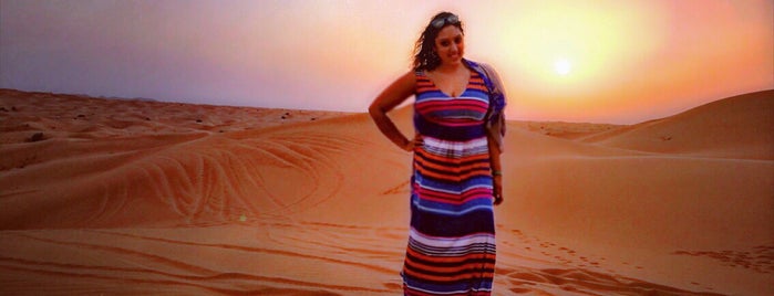 Sahra Desert is one of Lugares favoritos de Nadia.