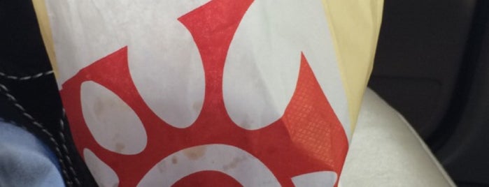 Chick-fil-A is one of Nadiaさんのお気に入りスポット.