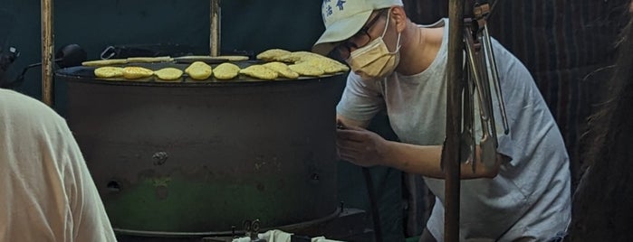 無名手推車燒餅 is one of 《米其林指南》 2019 必比登餐廳.