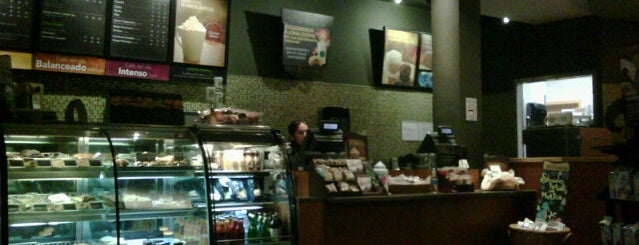 Starbucks is one of Tempat yang Disukai Beatriz.