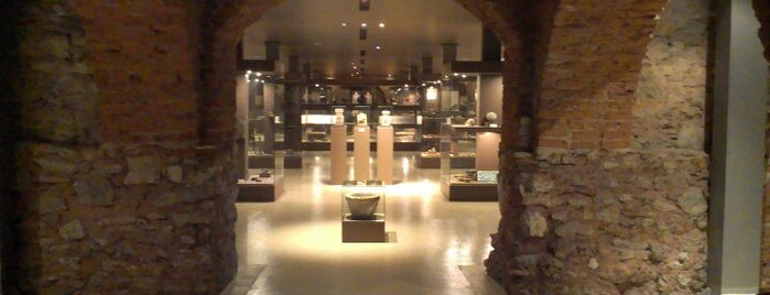 Rezan Has Müzesi is one of สถานที่ที่บันทึกไว้ของ Işıl.