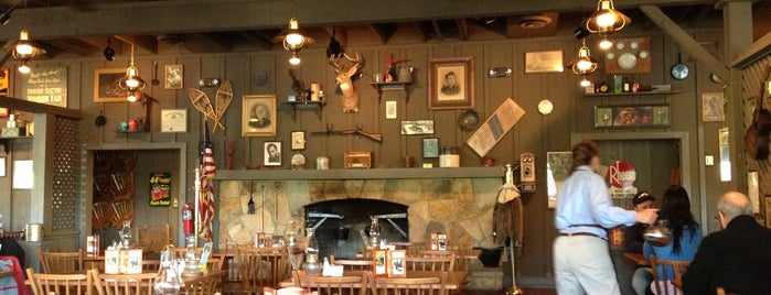 Cracker Barrel Old Country Store is one of Must-visit American Restaurants in Twinsburg.