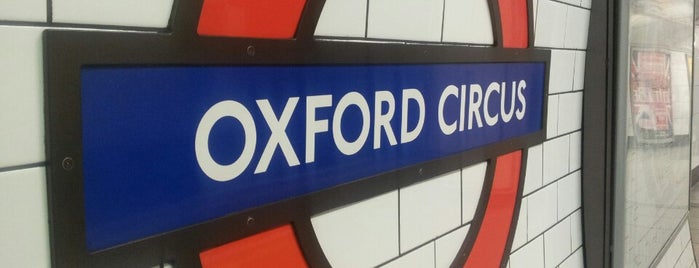Oxford Circus London Underground Station is one of Trens e Metrôs!.