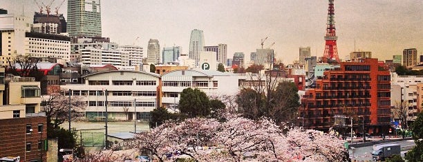 毛利庭園 is one of Tokyo Gardens.