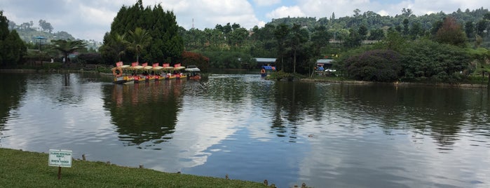 Floating Market Lembang is one of my culinary.