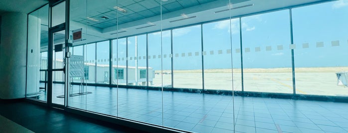 Mandalay International Airport (MDL) is one of Posti che sono piaciuti a PaePae.