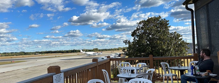 Downwind Restaurant & Lounge is one of Chamblee MARTA Station.