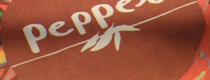 Pepper Charm Restaurante is one of Eduardo'nun Beğendiği Mekanlar.