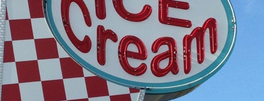 TK's Ice Cream is one of สถานที่ที่บันทึกไว้ของ Kimmie.