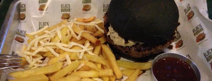 Black Burger is one of Preciso conhecer.