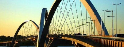 Ponte JK is one of Locais curtidos por Fabricio.