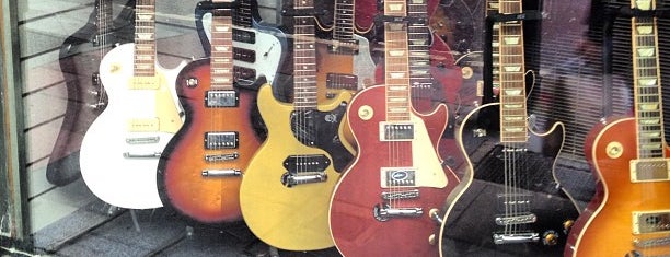 Vintage and Rare Guitars is one of Inglaterra.
