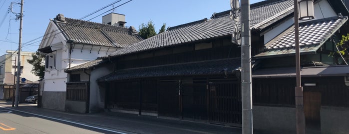 辻一里塚跡 is one of 東海道一里塚.