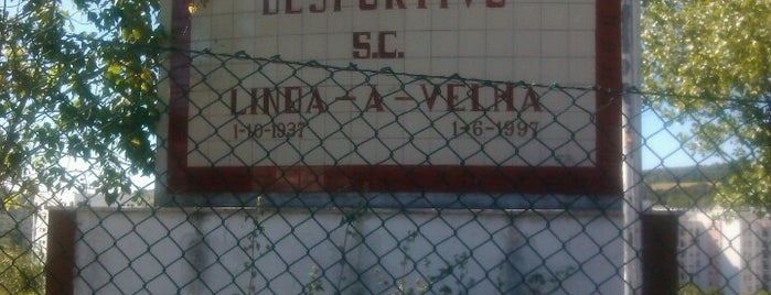 Linda-a-Velha is one of สถานที่ที่ Sofia ถูกใจ.