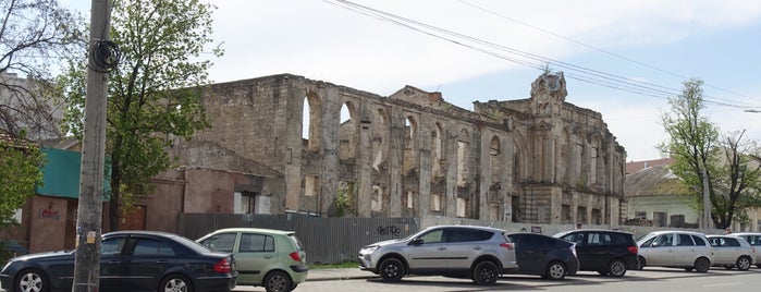 Rabbi Tsirelson Synagogue Ruins is one of Кишинёв.