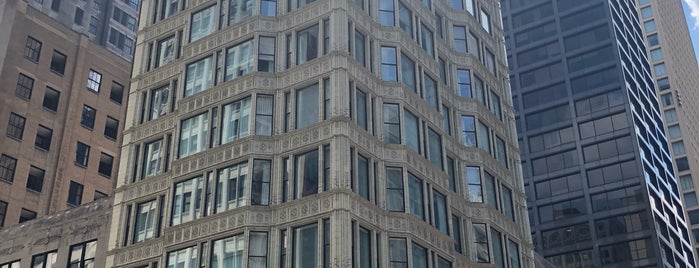 Reliance Building is one of Chicago Arts&Craft.