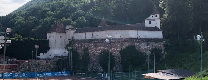Bastionul Țesătorilor is one of Lieux qui ont plu à Carl.