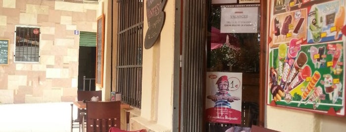 Petit Cafè is one of Tempat yang Disukai Gabri.