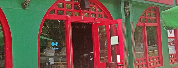 Harat's Pub is one of Tempat yang Disukai Ирина.