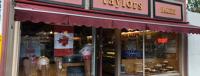 Taylors Bakery & Ice Cream is one of Darwin'in Beğendiği Mekanlar.