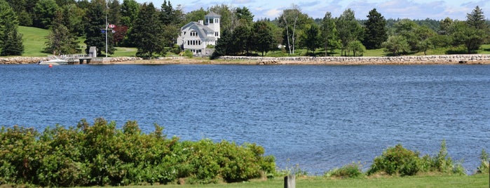 Graves Island Provincial Park is one of Nova Scotia.
