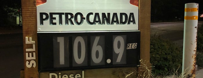 Petro-Canada is one of Rob : понравившиеся места.