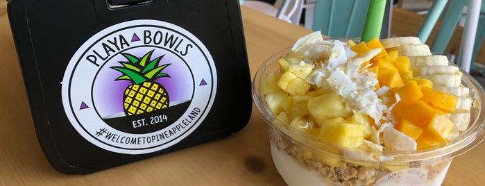 Playa Bowls is one of Lugares favoritos de Chester.