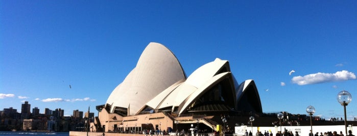 Teatro dell'opera di Sydney is one of Ultimate Traveler - My Way - Part 01.