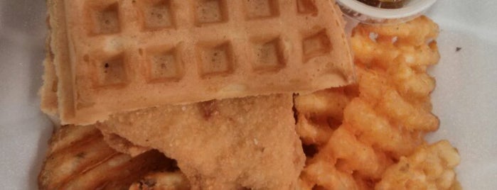 Carbon's Kitchen & Gourmet Waffle Truck is one of Chicago Food Trucks.