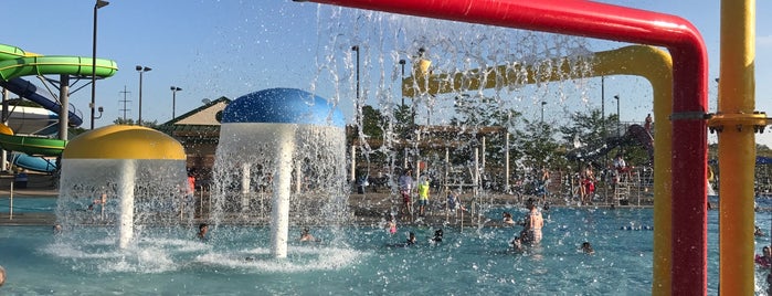 Apple Valley Aquatic Center is one of Minnesota Waterparks and Beaches.