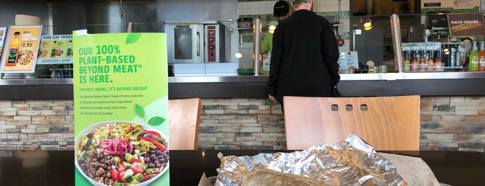 Mucho Burrito Fresh Mexican Grill is one of CAN Ottawa.