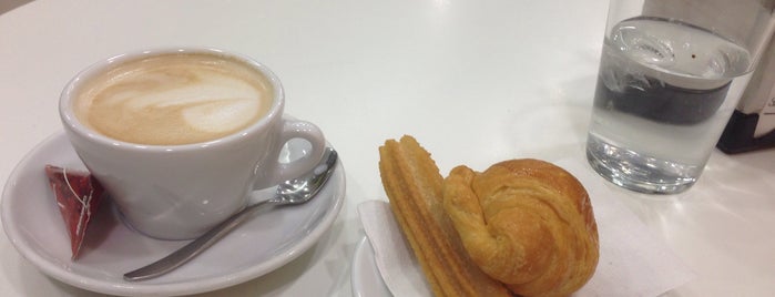 Cafe Tabacos is one of Santiago de Compostela - Desayunos ☕️.