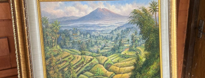 Semar Kuning Galery is one of Bali+.