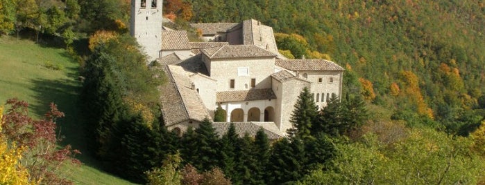 Monastero Fonte Avellana is one of Valle del Cesano.