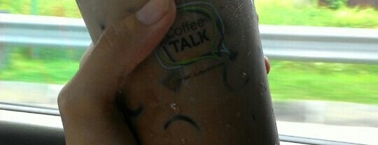 Coffee TALK is one of สถานที่ที่ ꌅꁲꉣꂑꌚꁴꁲ꒒ ถูกใจ.