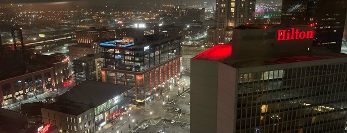 Three Sixty Rooftop Bar is one of Riverfront Times Best of STL 10x Level up - VMG.
