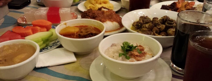 Restoran Rebung Chef Ismail is one of !!!NiZaM®: сохраненные места.