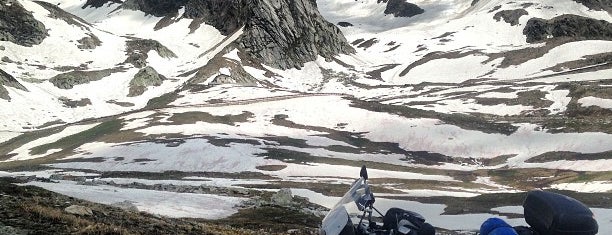 Grosser St. Bernhard-Pass is one of Traversata delle Alpi.