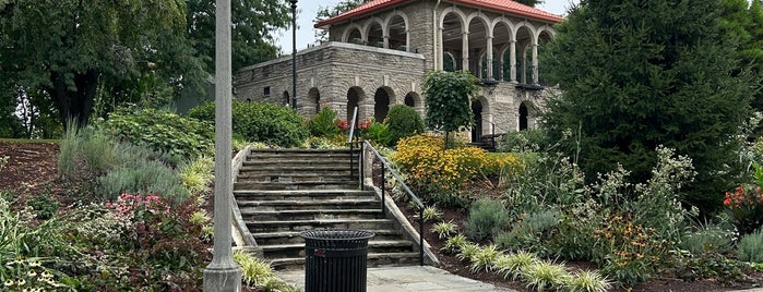 Alms Park is one of parks.