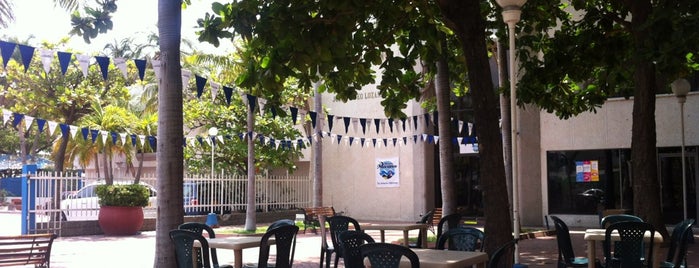 Universidad Jorge Tadeo Lozano is one of Santa Marta, Instituciones Educativas.