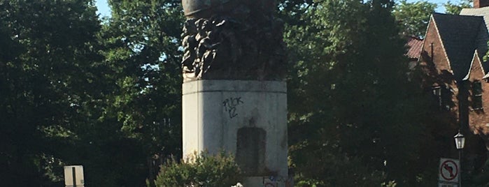 Mathew Fontaine Maury Monument is one of RVA Adventures & Scavenger Hunt.