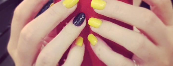 STĪL Salon and Spa is one of The 15 Best Nail Salons in Chicago.