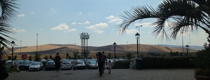 Sicilia Outlet  Village is one of Лилияさんのお気に入りスポット.