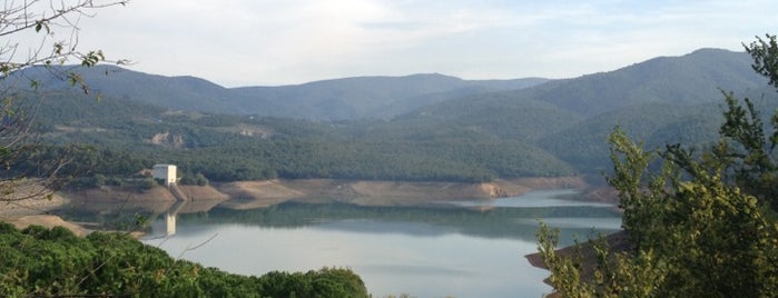 Gökçedere Barajı is one of ***** 님이 좋아한 장소.
