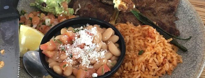 Lola's Mexican Cuisine is one of Dan : понравившиеся места.