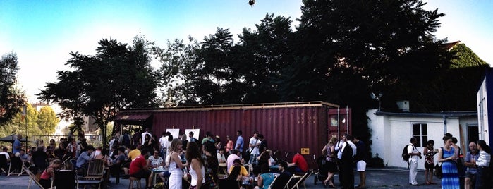 Containall is one of Hipster Prague.
