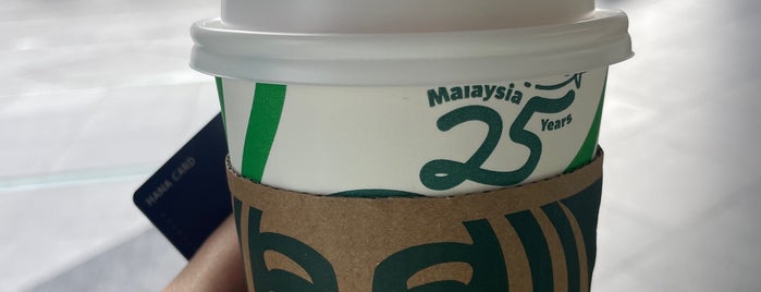 Starbucks is one of Куала Лумпур.